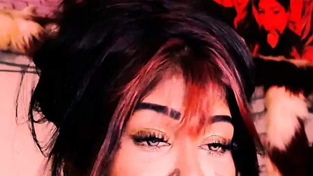 indian_dreamgirl webcam