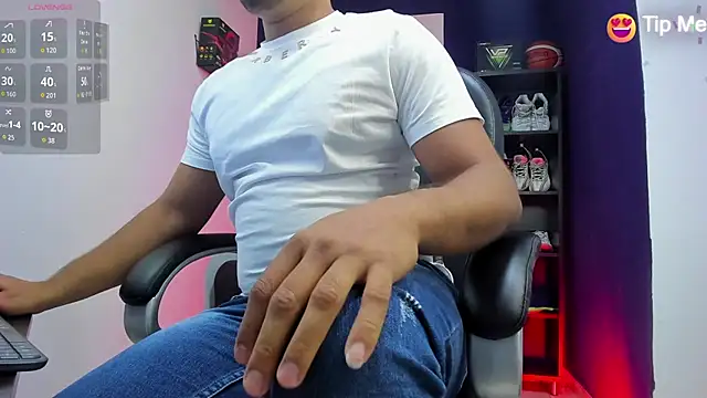 marcos_garcias (M young) - let's Play