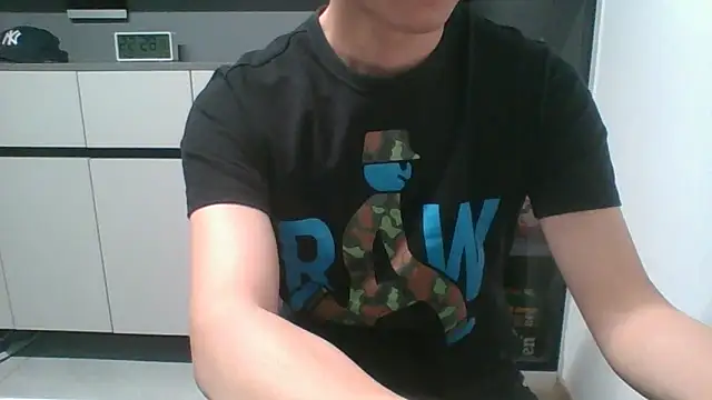 nole_china7 (Ask my age) - talk / fun / cum