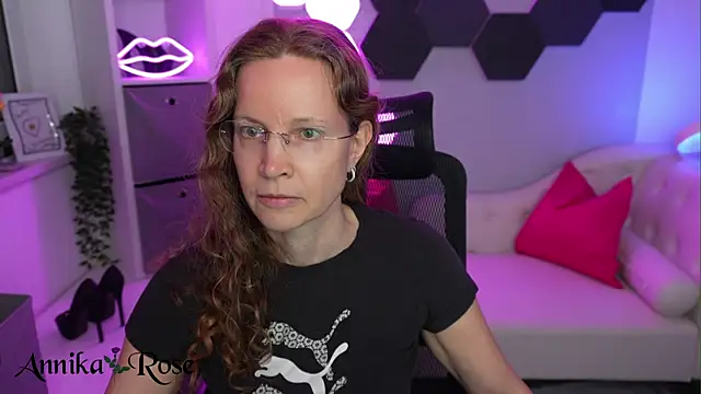 annikarose (F milf) - Naked Orgasmus