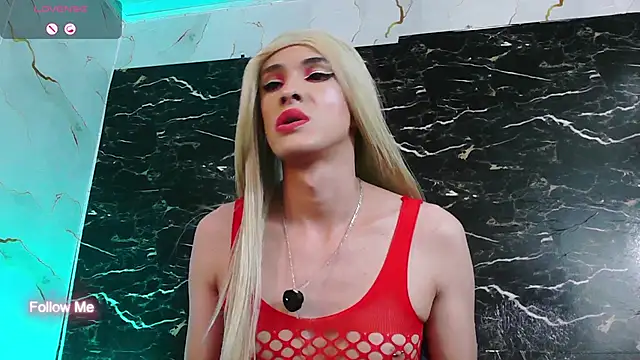 crislingery_dolli webcam