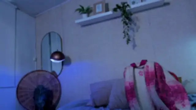 milaa_rouge - Milaa_rouge's free webcam - UK Sex Cams