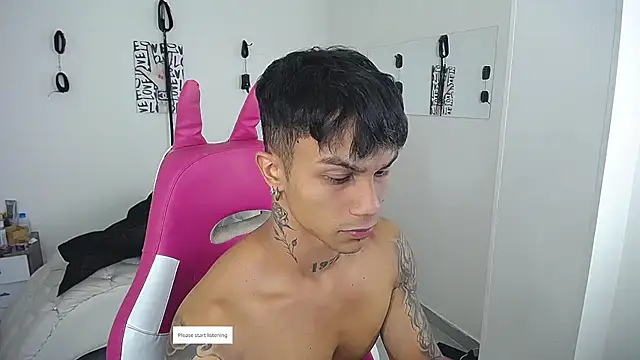 Leonard_Price live sex cam
