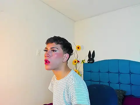 ailanys_miller (M twink) - 2 fingers in the ass🍑