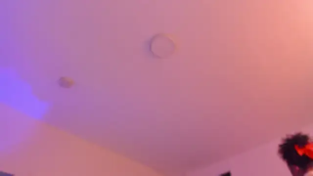 YariRose live sex cam