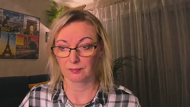 vanessa_chat - Vanessa_chat's free webcam - UK Sex Cams