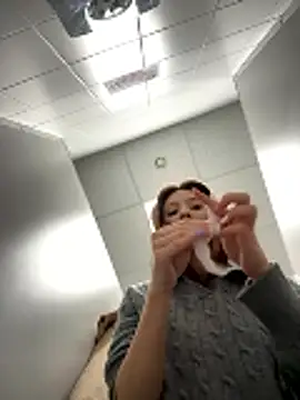 LilluKatten live sex cam