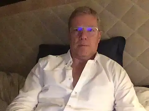 abibull (M mature) - #anal #big-balls #big-cocks #bisexuals #brunettes #cam2cam #masturbation #mature #muscular #new #precum #small-audience #trimmed #uncut #white #yoga