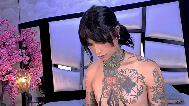 misakiseis1 (T milf) - Sexy dance Striptease + Oil in my ass ✨