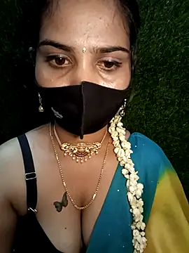 Webcam Model (Nithyatamil)  is live.Free join now!