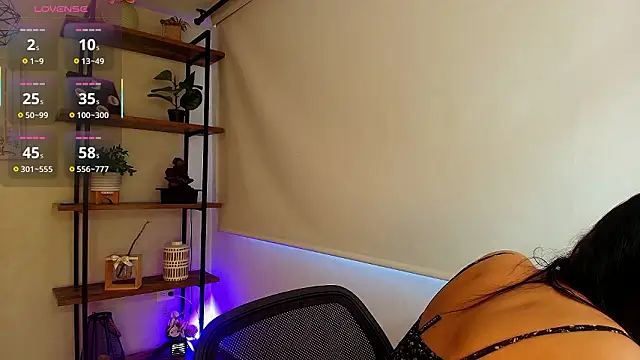 Sassy--Girl live sex cam