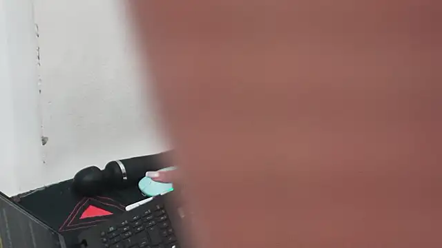 bonyclyde2203 Hottest Webcams