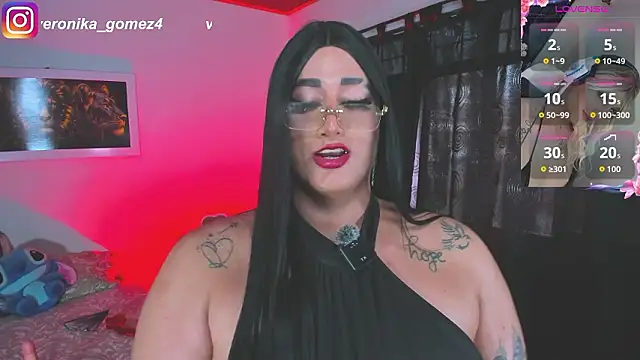Sweetveronik_44 live sex cam