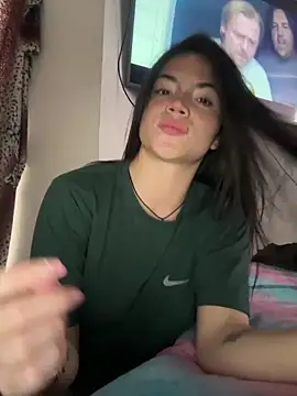 pamelajonsom_ (F young) - Show Ass hole in oil-two finger😻🤤