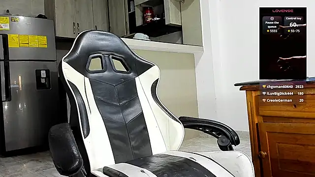 YeremiBrowm live sex cam