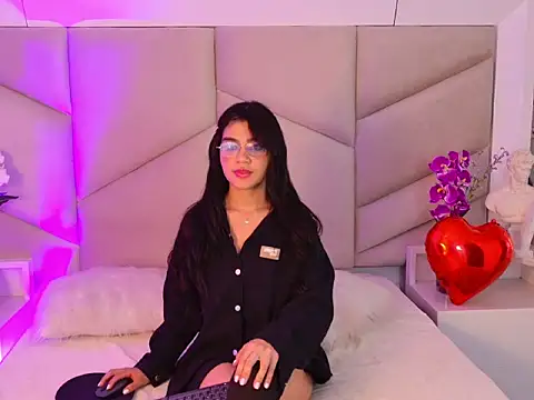 oliviadiaz - OliviaDiaz's free webcam - UK Sex Cams