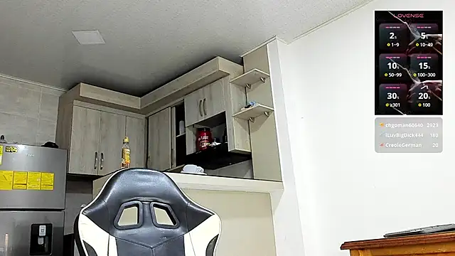 YeremiBrowm live sex cam