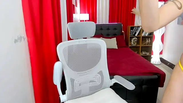 hotjessieempress webcam