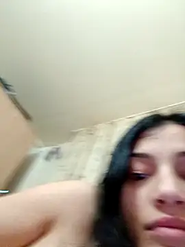 Virgin_Pussy_Love webcam