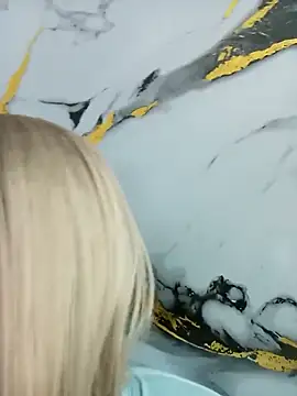 Darlyn_tenderhot__ webcam