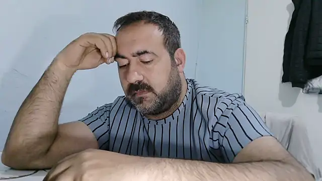 mio_jaks (Ask my age) - Does anyone want sperm? :wanker: