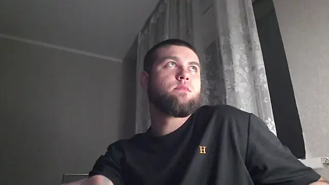 ar4eewal (M young) - New computer