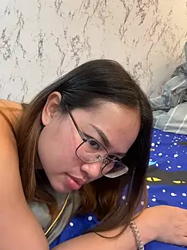 ponthip - Ponthip's free webcam - UK Sex Cams