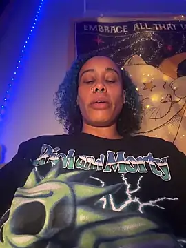 Webcam Model (Lunalovesyou8)  is live.Free join now!