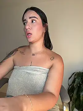 lisabrown_23 - Lisabrown_23's free webcam - UK Sex Cams