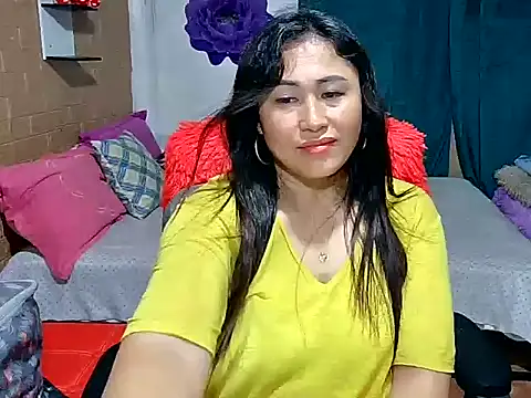 Ugly-Filipina webcam