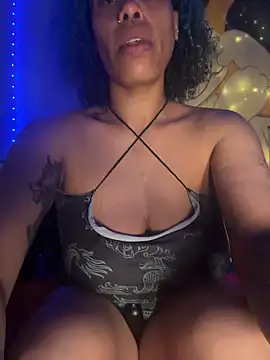 Webcam Model (Lunalovesyou8)  is live.Free join now!