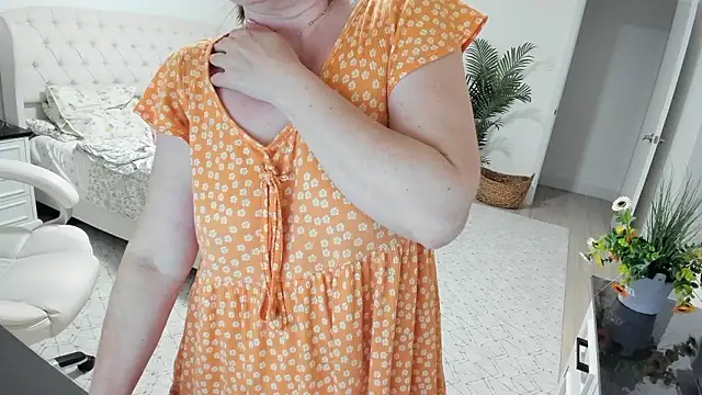 vika73 - Vika73's free webcam - UK Sex Cams