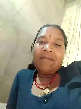 loomaraj - Loomaraj's free webcam - UK Sex Cams