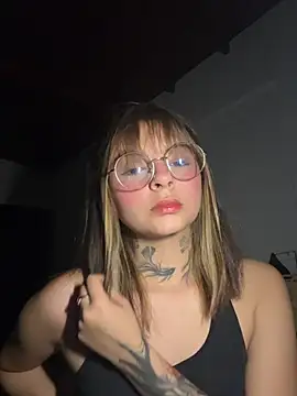 anny20-05 (F teen) - Hard fingers