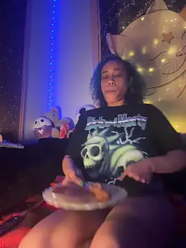 Lunalovesyou8 live sex cam