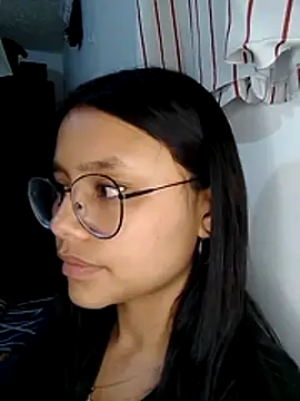 Webcam Model (SofieLove_01)  is live.Free join now!