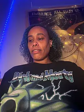 Lunalovesyou8 webcam