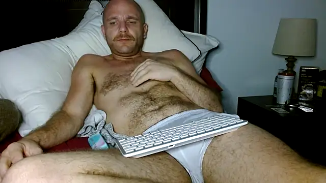 FrankieFuckMe live sex cam