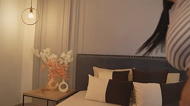 IrisBaker live sex cam