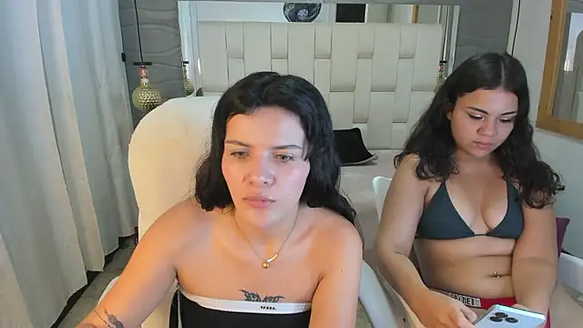 Veyra_Thaliaa webcam