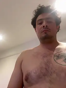 MaximoVaca live sex cam