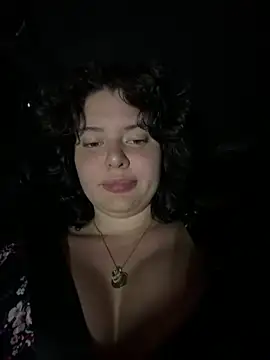 mangolini_parrocini - Mangolini_parrocini's free webcam - UK Sex Cams