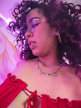 Webcam Model (Woo_isDaphne)  is live.Free join now!