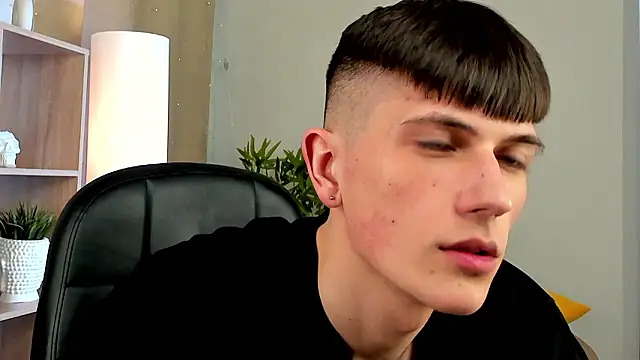 rony_joy (M twink) - oil show