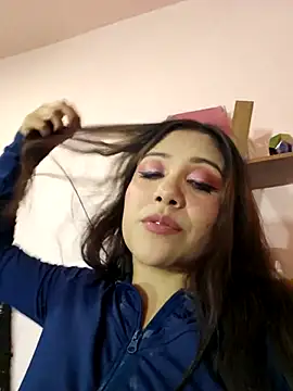 Webcam Model (-TheCatCrazy-)  is live.Free join now!