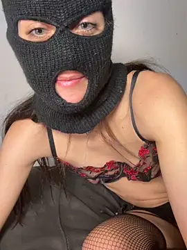 la_mora69 (F young) - tolgo la gonna