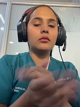 noa_harper- (F young) - CREAMY PUSSY+DILDO 15MLUSH