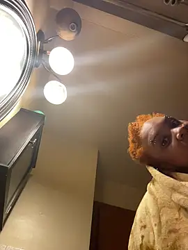 nickytheehawtie (F young) - Happy