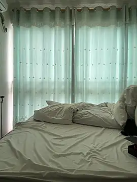 美女ruanruan05在线直播