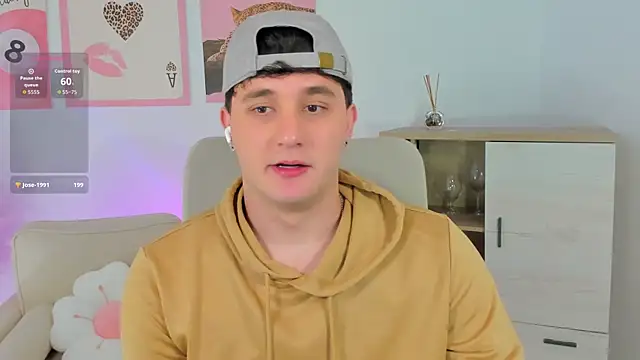 massimo_fiore - Massimo_Fiore's free webcam - UK Sex Cams